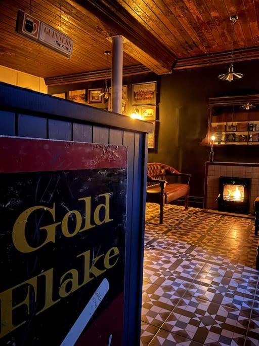 Tw O Connell Old World Irish Pub Villa Cahersiveen Eksteriør billede